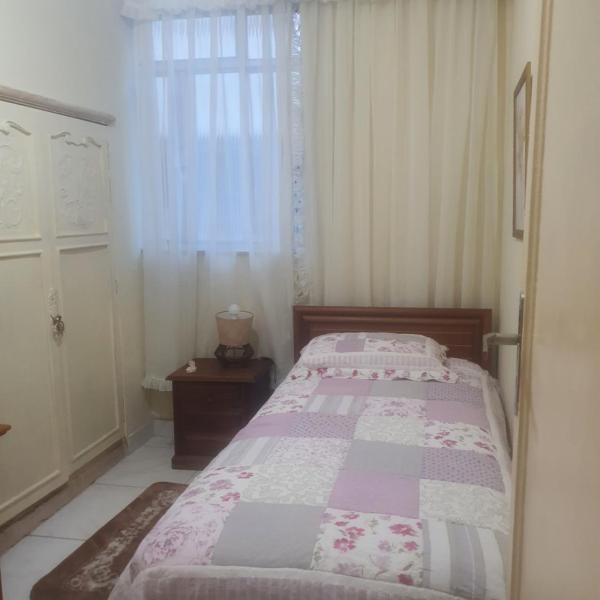 Quarto privativo em Del Castilho - Foto 2