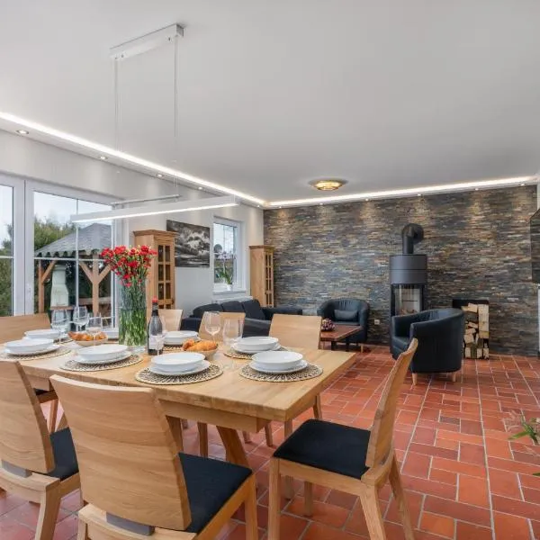Cozy House 3 Bedrooms & Fireplace, Family with Dogs welcome, hotel em Zastań