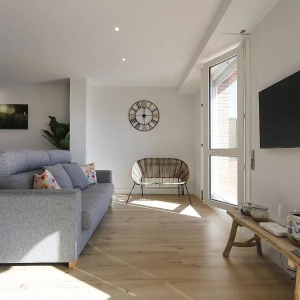 Xatetto Etxea Ocean View, hotel v destinaci Zumaia