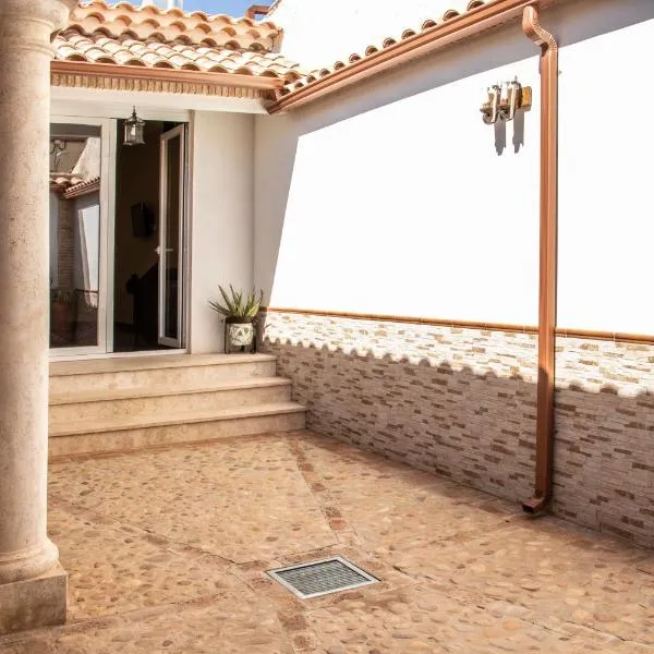Casa Rural Los Eneares, hotel di Ossa de Montiel