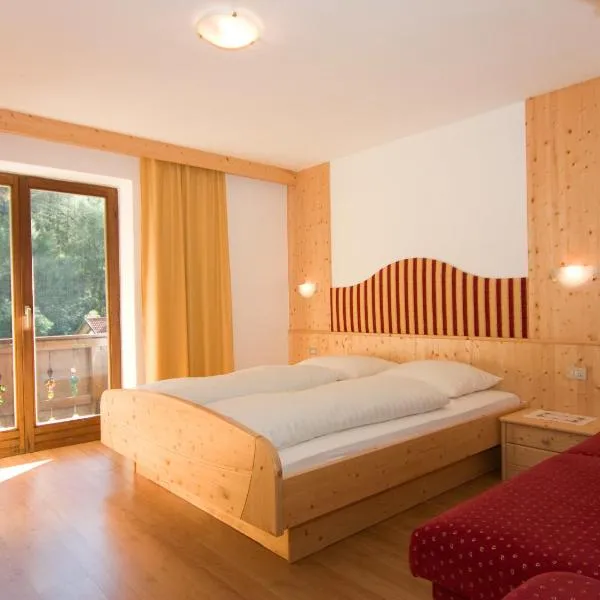 Pension & Appartament Anna, hotel v destinaci Predoi