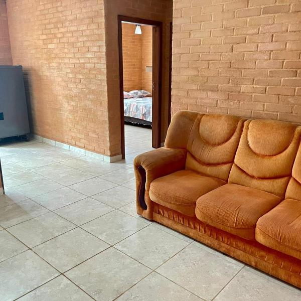 Flat de 2 quartos com AR na área central de GV com conzinha completa-garagem-wifi-Bom p grupos ou familias ou empresas - Foto 4
