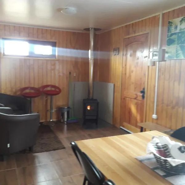 Cabaña en Balmaceda, cerca del aeropuerto., hotel in Coihaique