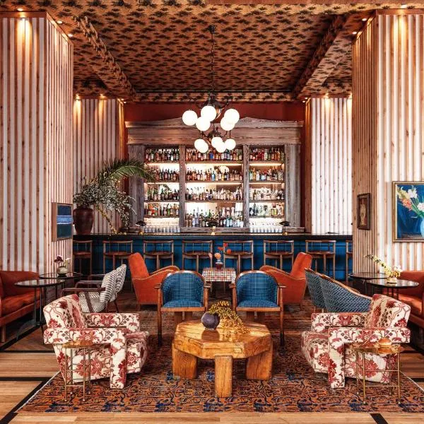 Austin Proper Hotel (A Marriott Design Hotel) - photo 2