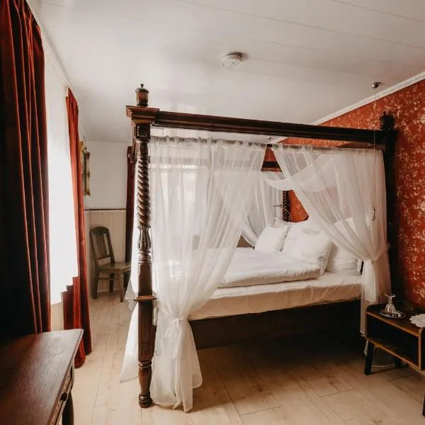 Altes Häusle am Waschbach Anno 1625 Ferienwohnungen und Doppelzimmer, hotel in Edenkoben