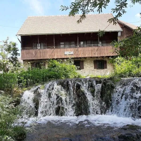 Sobe Ivan Rastoke 21, hotel Szluinban