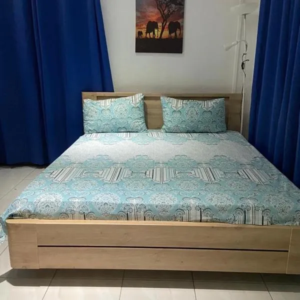 Studio cosy Mtsahara caution de 400 euros à déposer en chèque, khách sạn ở Mtsamboro