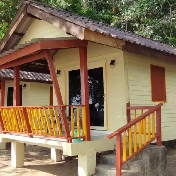 Longbeach Bungalow Kohmook, hotel in Koh Mook