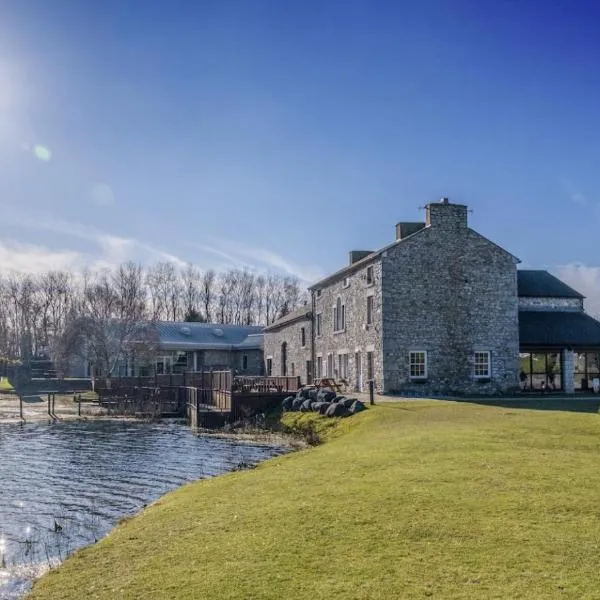 Borwick Lakes Holiday Caravan (Partial Lake View), hotel v destinaci Borwick