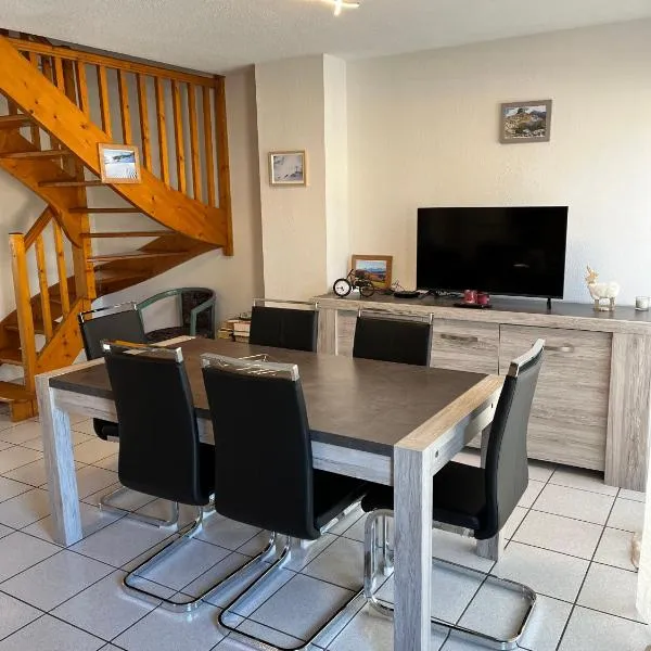 Appartement centre ville Luz Saint Sauveur T4 pour 10 personnes – hotel w mieście Luz-Saint-Sauveur