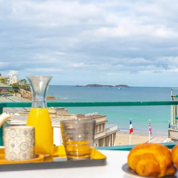 Studio vue mer en Centre-Ville, hôtel à Dinard
