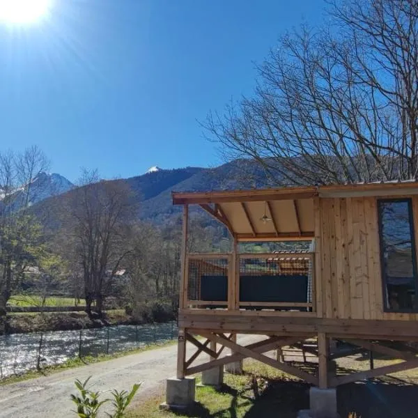 Camping des Gaves, hotel v destinaci Laruns