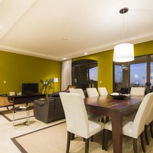 Jobo 7 Luxury Penthouse - Reserva Conchal, viešbutis mieste Playa Conchal