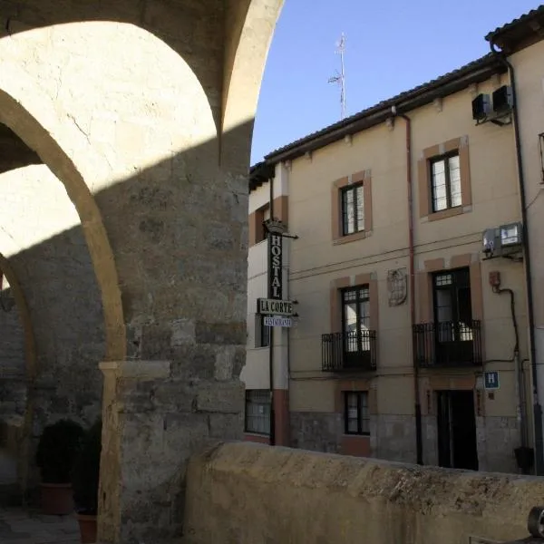 Hostal La Corte, hotel a Villarmentero de Campos