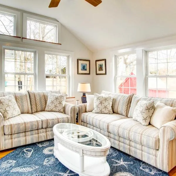 2 Mi to Beach Coastal Retreat in Hyannis!, hotel in Hyannis