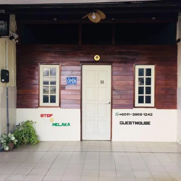 Stop @Melaka Guesthouse, ξενοδοχείο στη Μελάκα