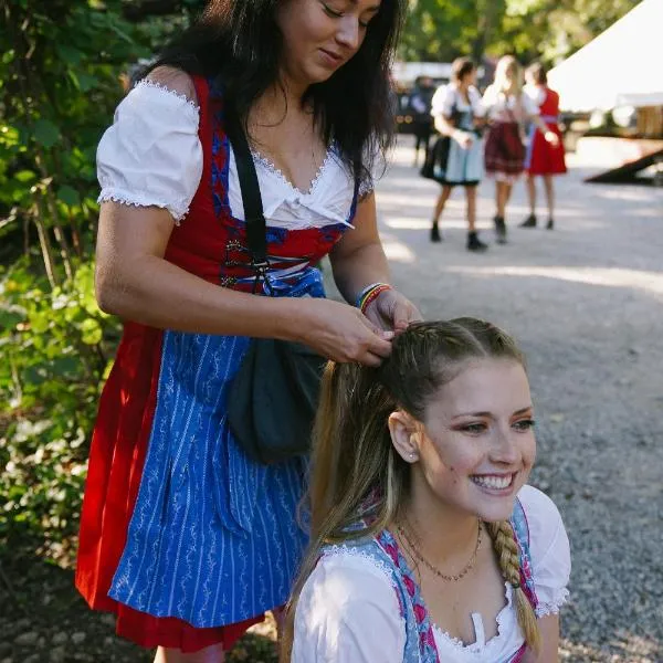 Munich Oktoberfest Central Camping Village, hotel a Munic