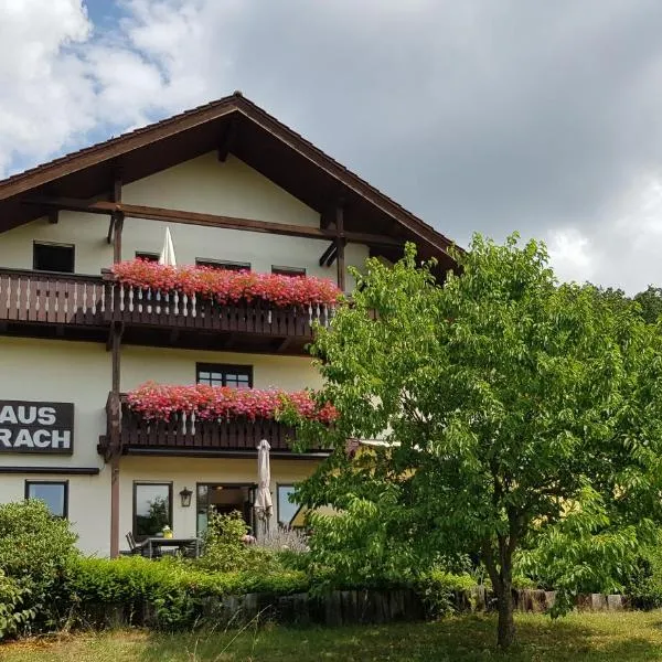 Landhaus Oberaurach, hotell i Ebelsbach