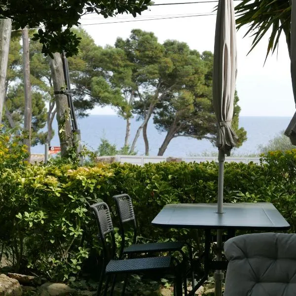 Apartament amb vista al mar reformat, al Golfet, hotel a Calella de Palafrugell