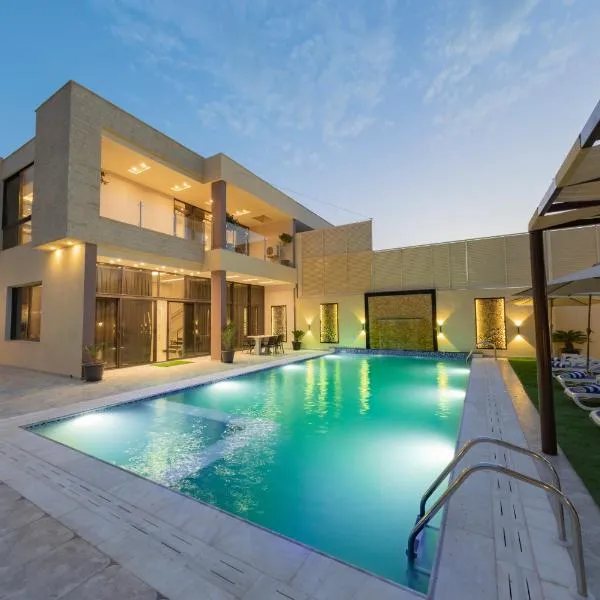 Adam's Luxury Villa DeadSea, hotel v destinaci Sowayma