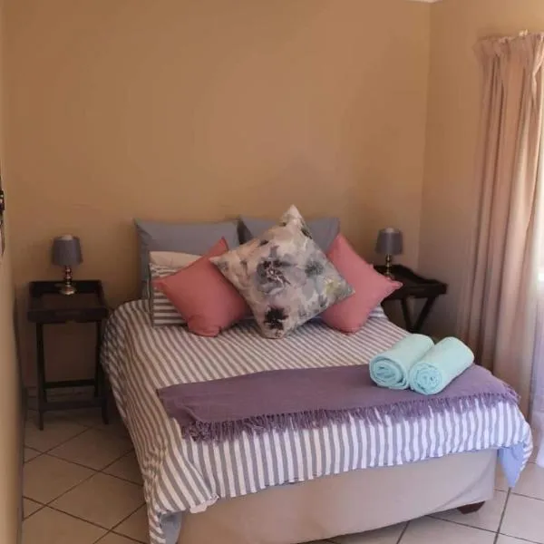 Swartbessie Geusthouse, hotel v destinaci Krugersdorp