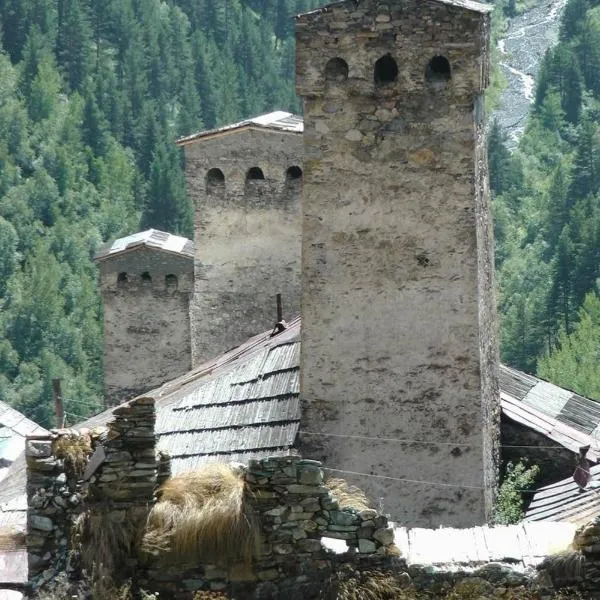 Lento Kaldani Guesthouse, hotel Adishi városában 