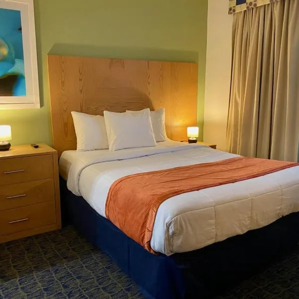 Ficus Hotel: Guaynabo şehrinde bir otel