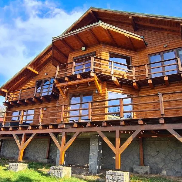 Lucky Rönk Vendégház，Vîlcele的飯店