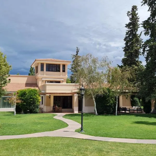 Casa Agostino - Luxury wine resort, hotel in Mendoza
