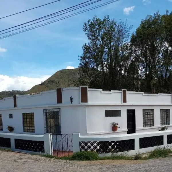 Villa Alioc, hótel í Iza