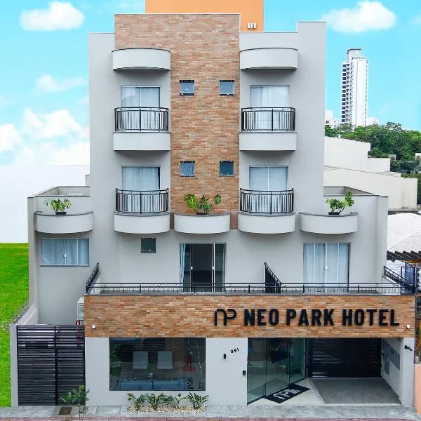 NEO PARK HOTEL, hotel v destinaci Maringá