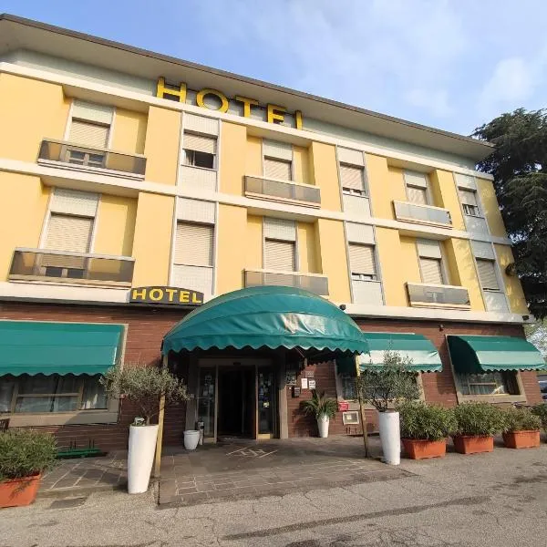 Hotel Industria, khách sạn ở Brescia
