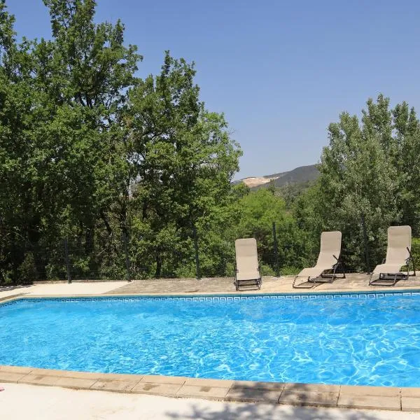 Gîte Nature et Calme du Travers, hotel v destinaci Valaurie