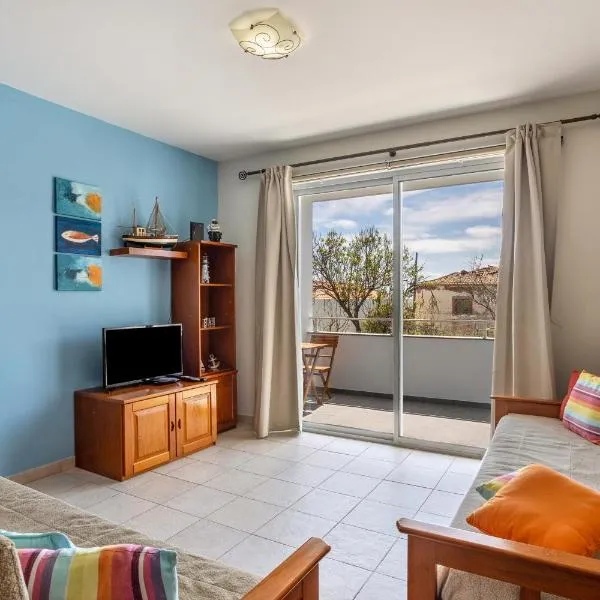 Sonho Dourado Apartamento de praia, hotel in Porto Santo