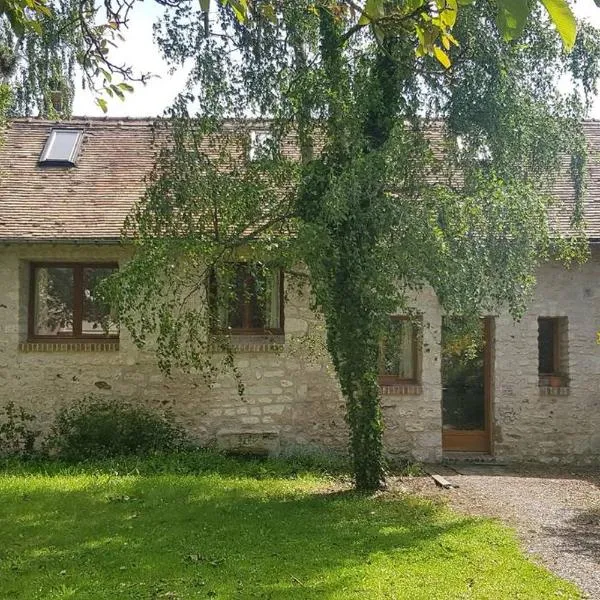 La Casita de BEMI, viešbutis mieste Bois-Jérôme-Saint-Ouen