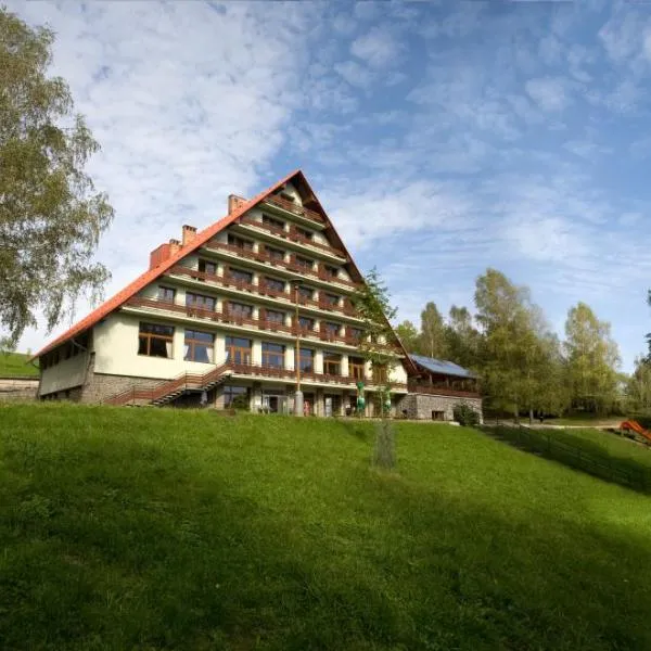 Hotel Rusava, hotel in Lukov