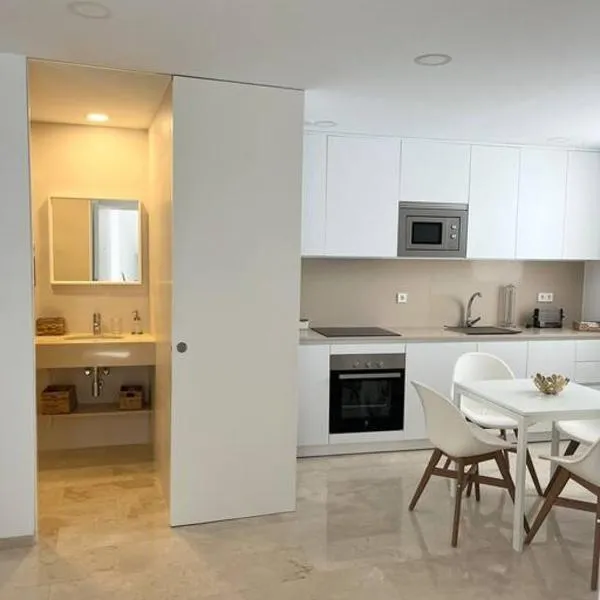 IDEAL ESTUDIO PARA PAREJAS, hotel em Conil de la Frontera