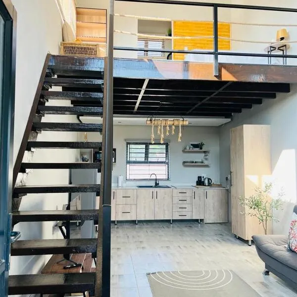 Bird Nest Lodge, khách sạn ở Durban