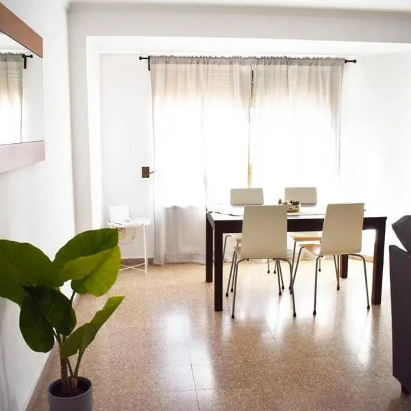 Departamento céntrico para disfrutar en familia, hotel en Sagunto