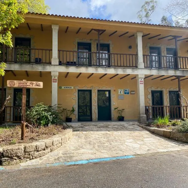 Albergue O Beque, hotel Moañában