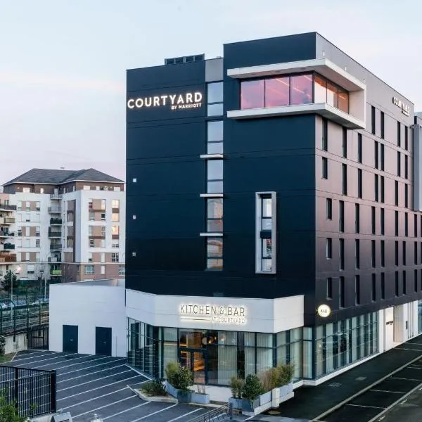 Courtyard by Marriott Paris Creteil, hotel v destinácii Créteil
