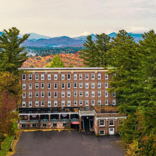 The Pines Inn, hotel v destinaci Lake Placid