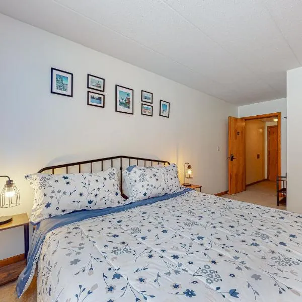 Mountain Village 5H Unit B, hotel en Dover
