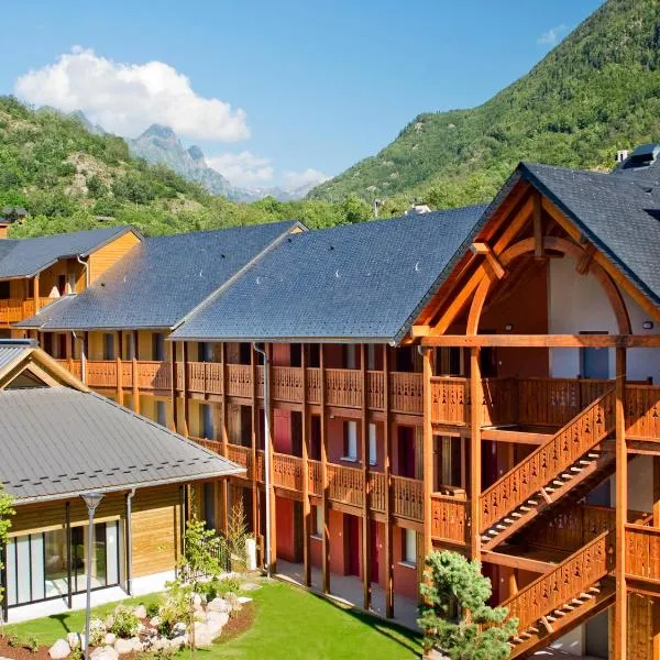 Lagrange Vacances Les Chalets d’Ax, hotel v destinaci Ax-les-Thermes