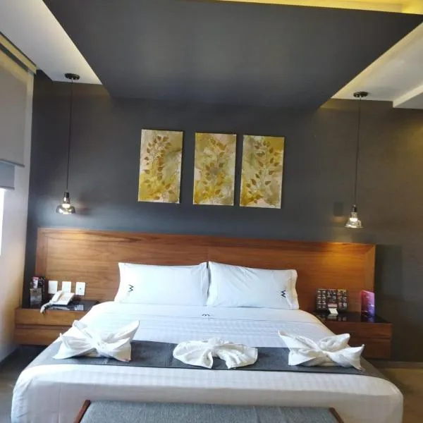 HOTEL M ELITE BLACK, hotel di Los Reyes