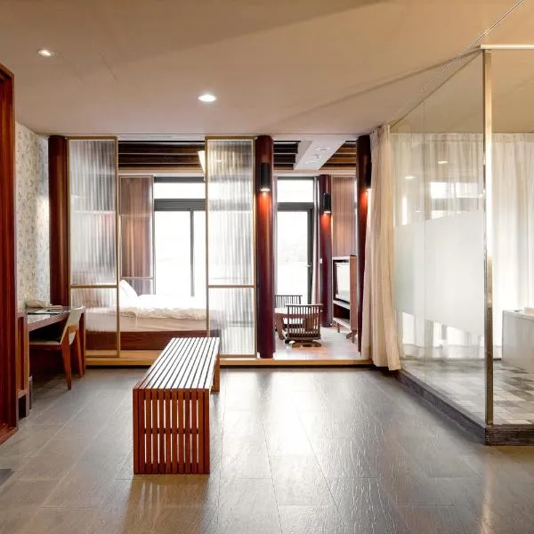 Tian Xia Ju, hotel v destinaci I-lan