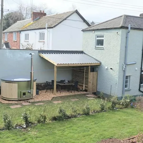 The Old Gasworks, hotel di Milverton