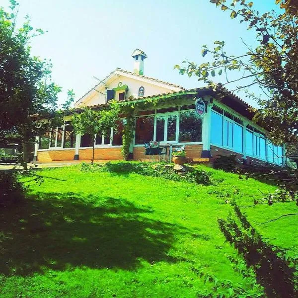 Viesnīca Surfhousegerra pilsētā Sanvisente de la Barkera