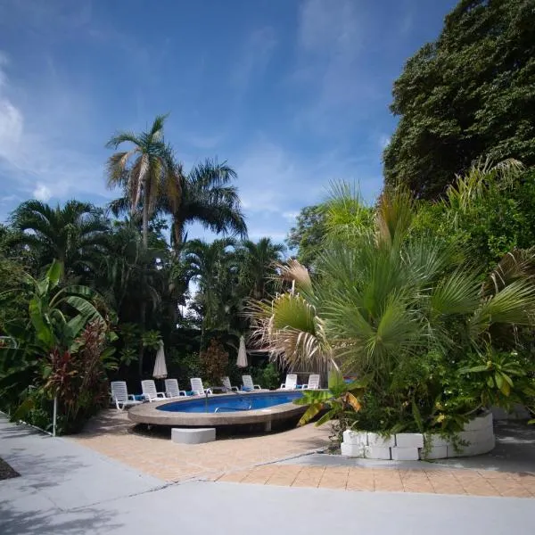 La Perlita, hotel v destinaci Jacó