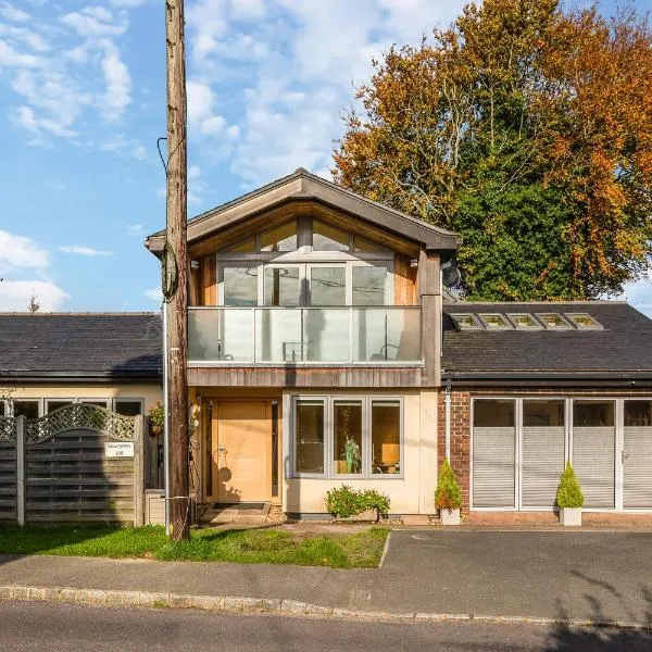 Silvergrove Apartment in E Sussex, hotel in Newick
